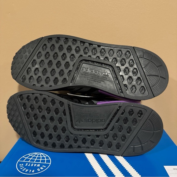 Adidas NMD R1 Juniors Originals Black Purple Size 7 - Picture 6 of 6